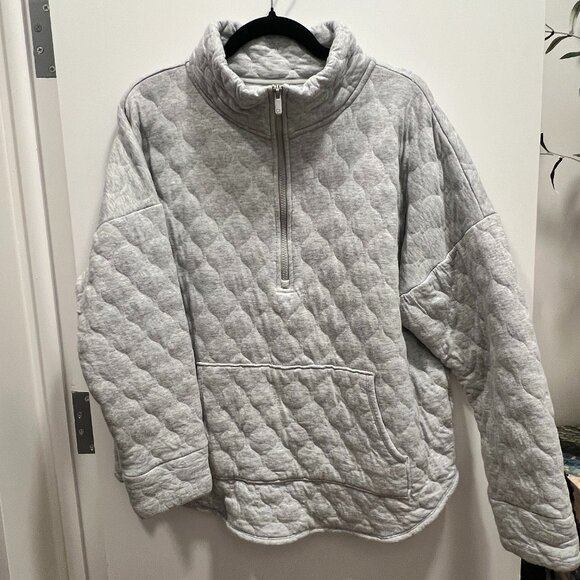 GapFit Quilted Jacquard Half-Zip Pullover - Picture 2 of 5
